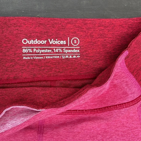 Outdoor voices red and pink leggings size small - Picture 2 of 4